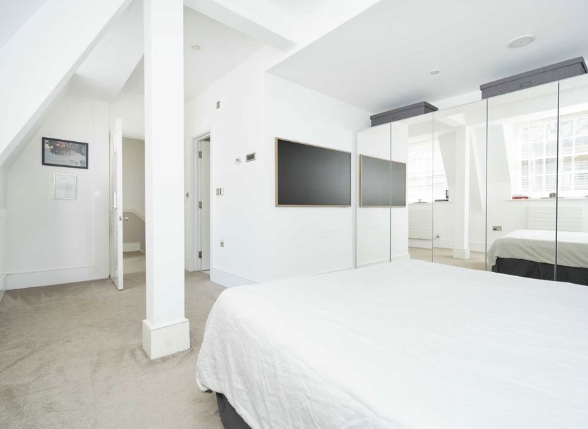 Properties to let in Laurence Pountney Lane - EC4R 0EE view5