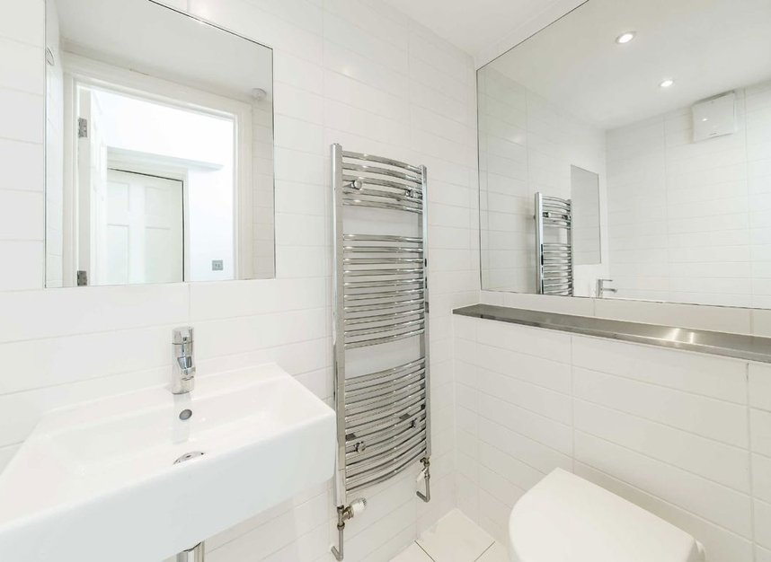 Properties to let in Laurence Pountney Lane - EC4R 0EE view9