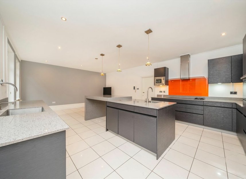 Properties to let in Leopold Road - W5 3PB view3