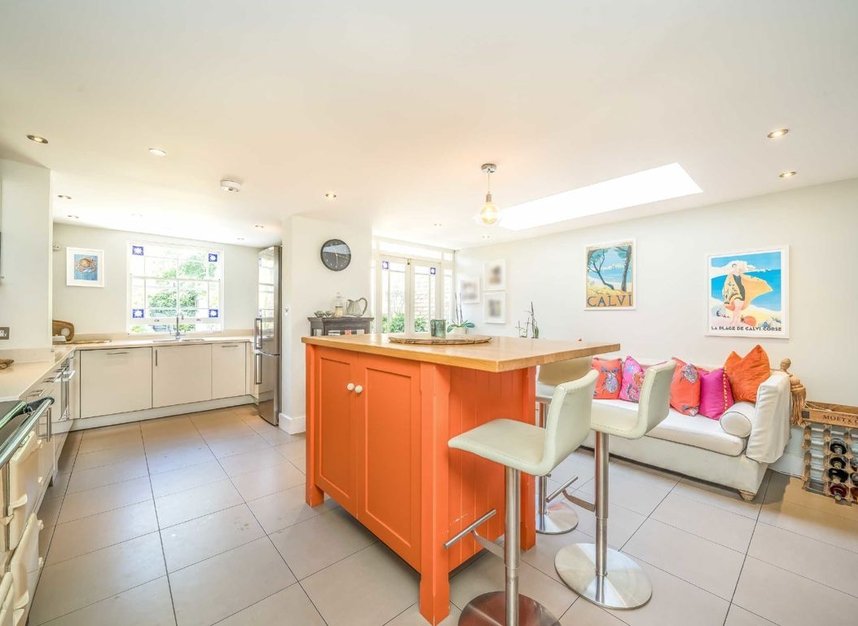 Properties to let in Leppoc Road - SW4 9LT view6