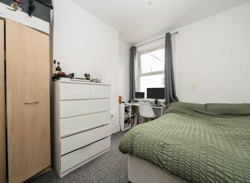 Properties let in Letchworth Street - SW17 8SX view4