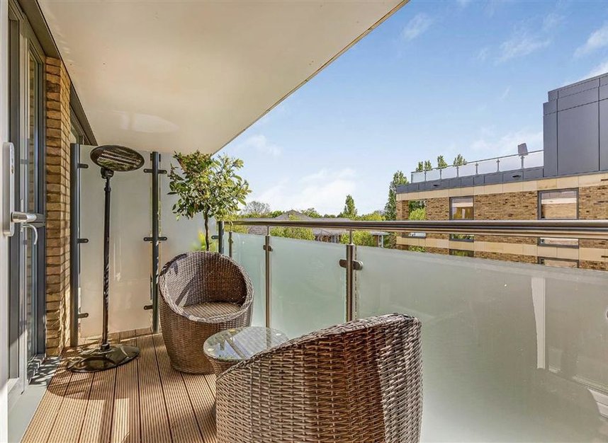 Properties to let in Levett Square - TW9 4FD view5