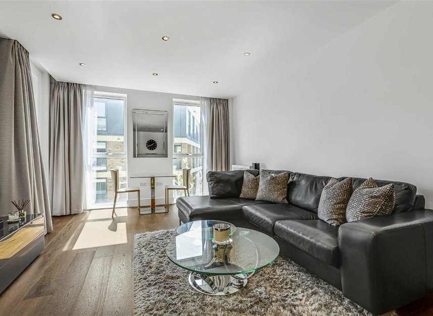 Properties to let in Levett Square - TW9 4FD view2