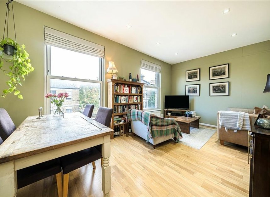 Properties let in Lilford Road - SE5 9HX view2