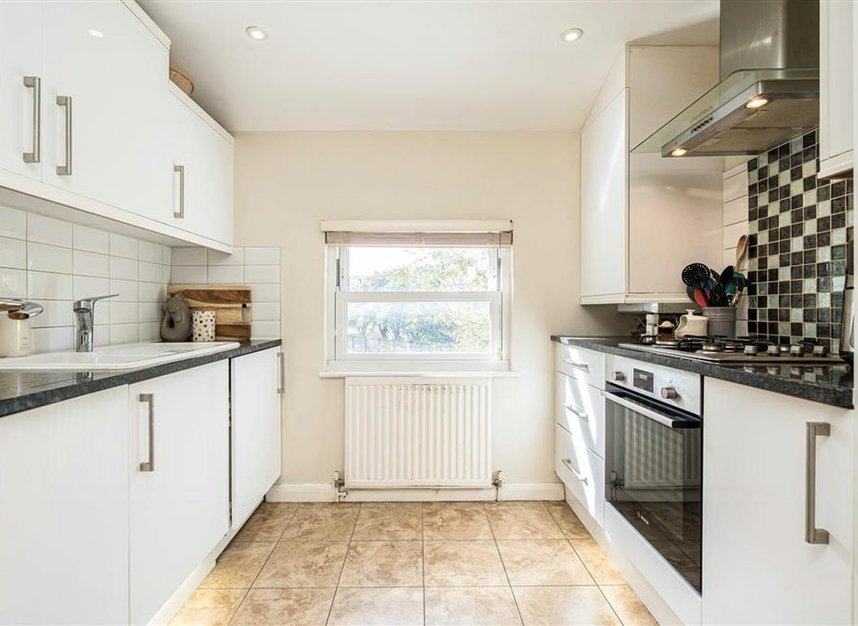 Properties let in Lilford Road - SE5 9HX view3