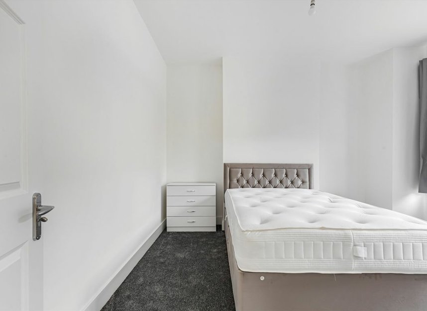 Properties let in Lochaline Street - W6 9SH view8