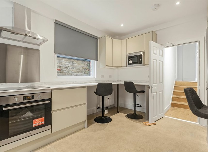 Properties let in Lochaline Street - W6 9SH view4