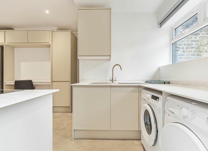 Properties let in Lochaline Street - W6 9SH view5