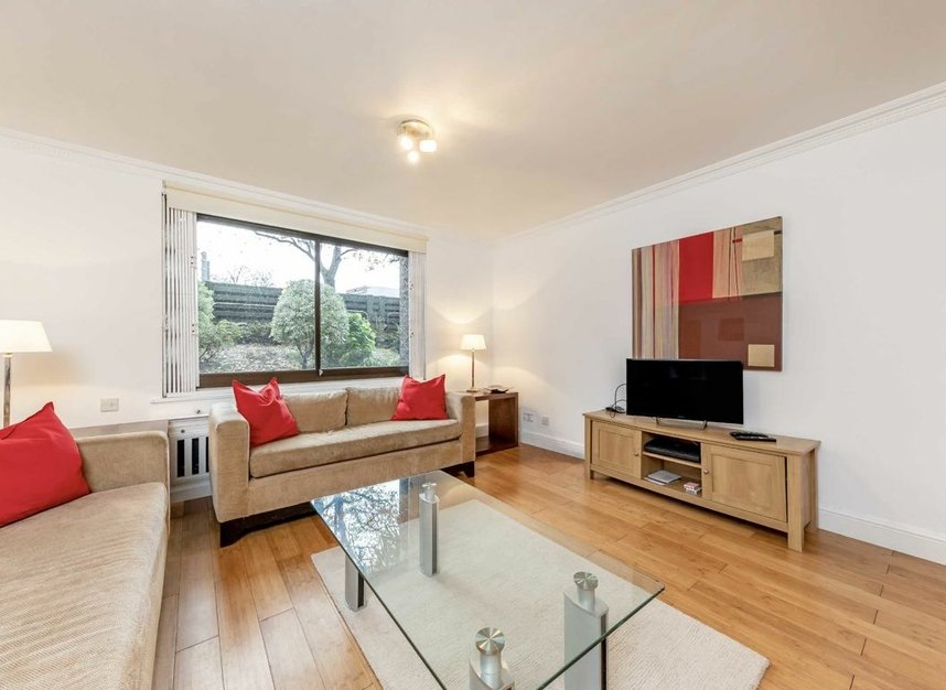 Properties to let in Lorne Gardens - W11 4XX view2