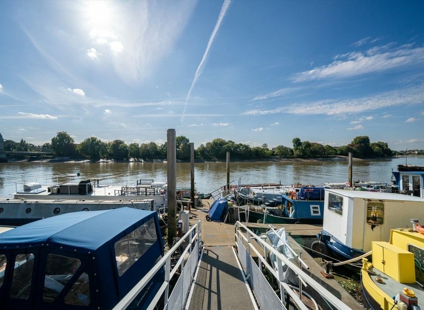 Properties let in Lower Mall - W6 9DJ view1