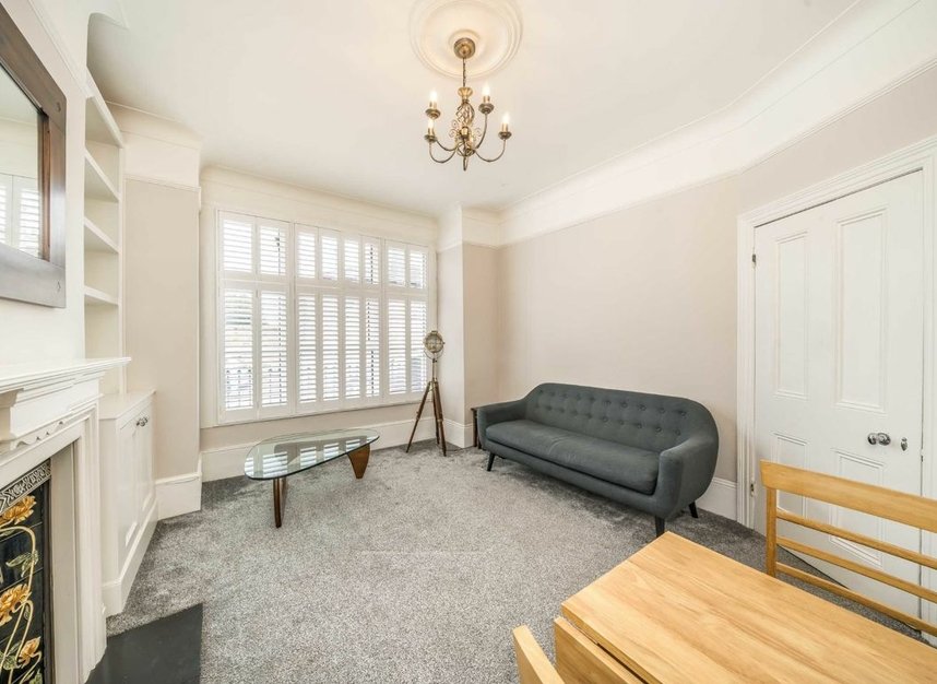 Properties to let in Lynn Road - SW12 9LA view3
