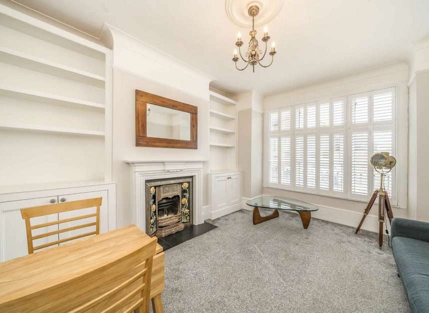 Properties to let in Lynn Road - SW12 9LA view2