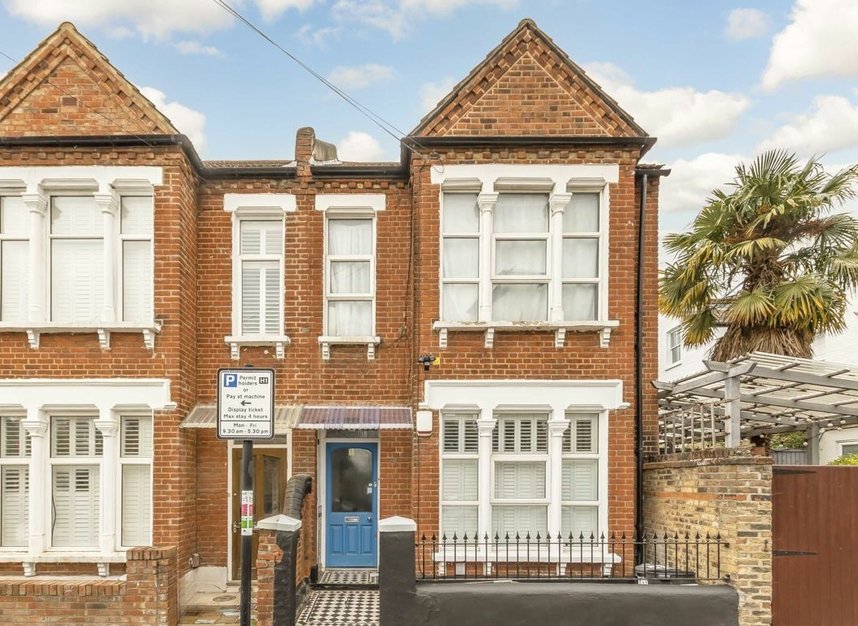 Properties to let in Lynn Road - SW12 9LA view1