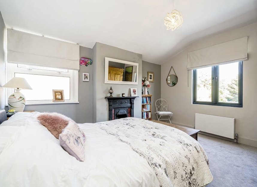 Properties to let in Lynton Avenue - W13 0EB view8