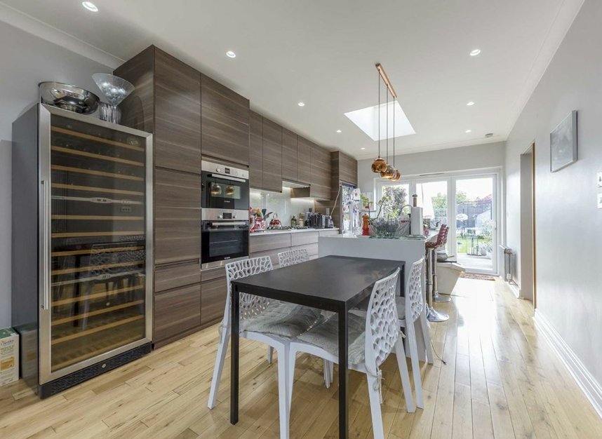 Properties let in Lynwood Road - W5 1JQ view4