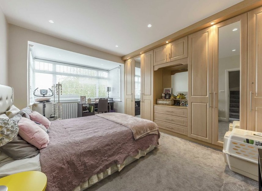 Properties let in Lynwood Road - W5 1JQ view7