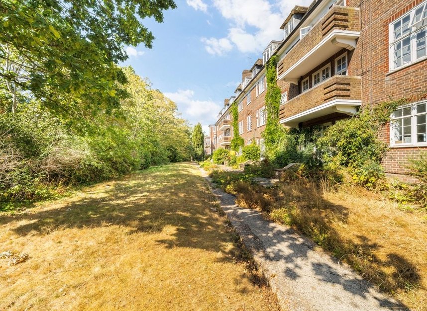 Properties to let in Lyttelton Road - N2 0EB view6