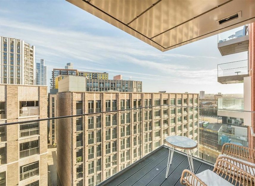 Properties let in Malthouse Road - SW11 7BY view5