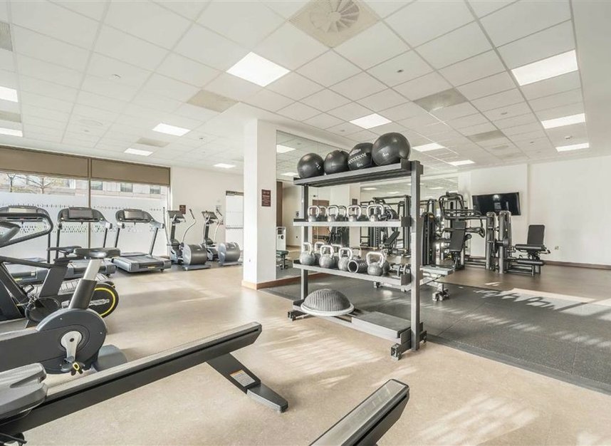 Properties let in Malthouse Road - SW11 7BY view7
