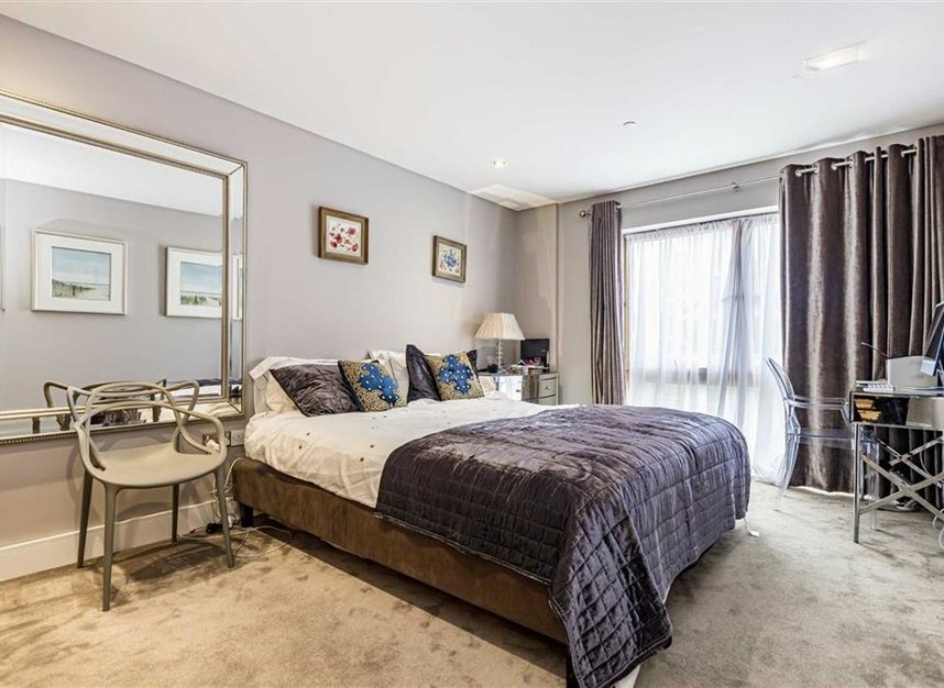 Properties let in Marina Place - KT1 4BH view6