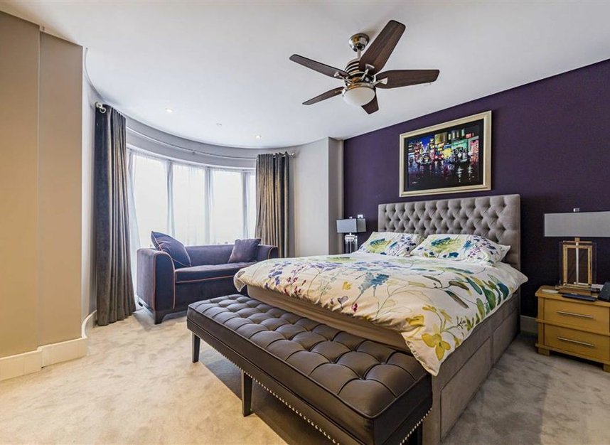 Properties let in Marina Place - KT1 4BH view5