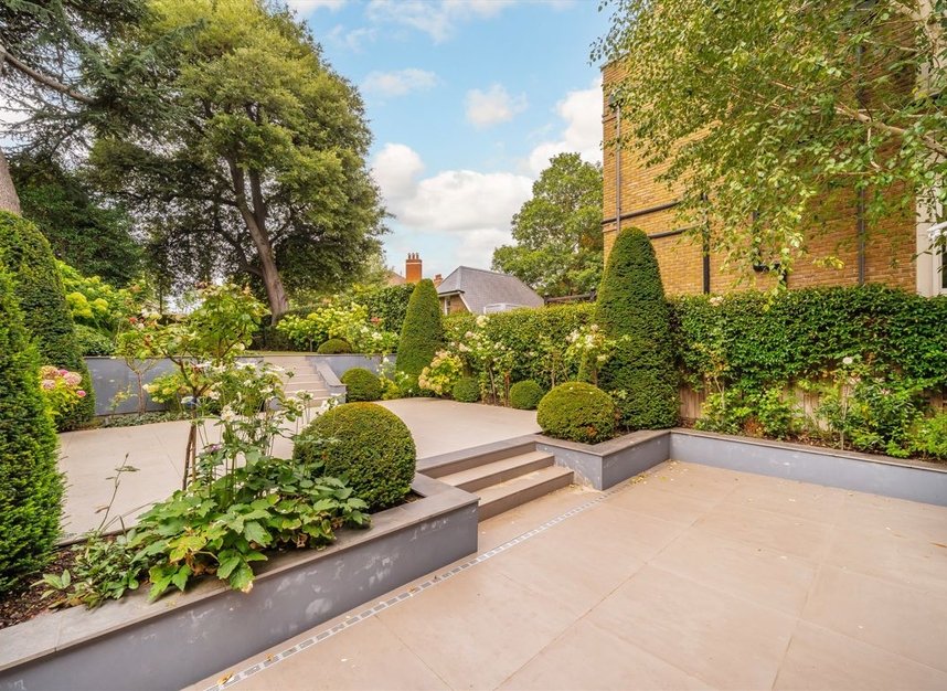 Properties to let in Martineau Drive - TW1 1PZ view7