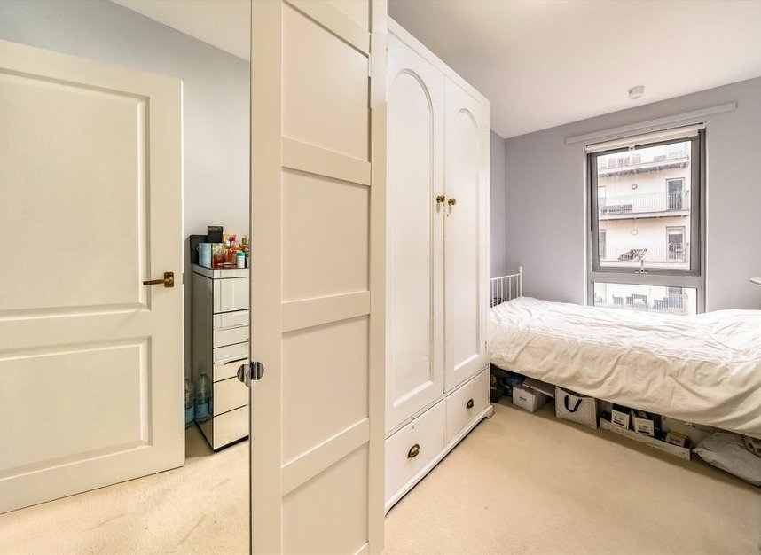 Properties let in Martineau Square - E1 1BF view5