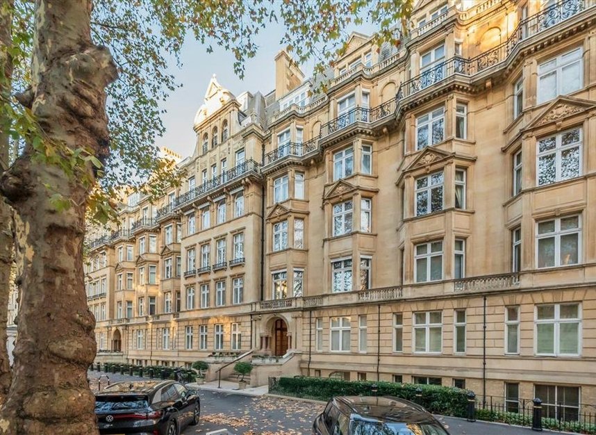 Properties to let in Marylebone Road - NW1 5HG view1