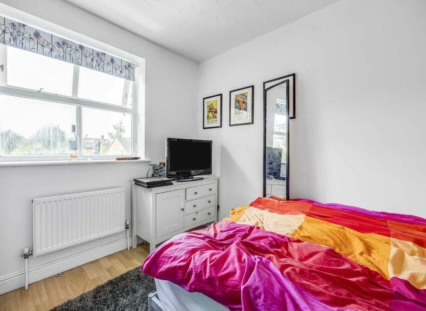 Properties let in Massingberd Way - SW17 6AD view5