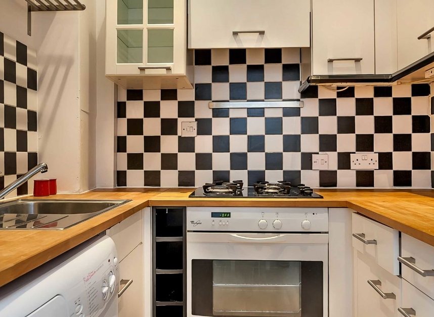 Properties to let in Matheson Road - W14 8SN view4