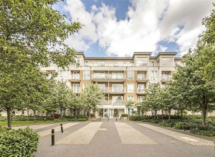 Properties to let in Melliss Avenue - TW9 4BX view1