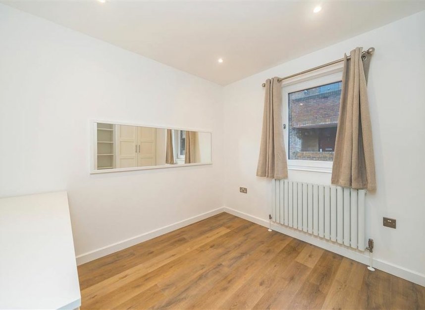 Properties let in Mews Street - E1W 1UG view5