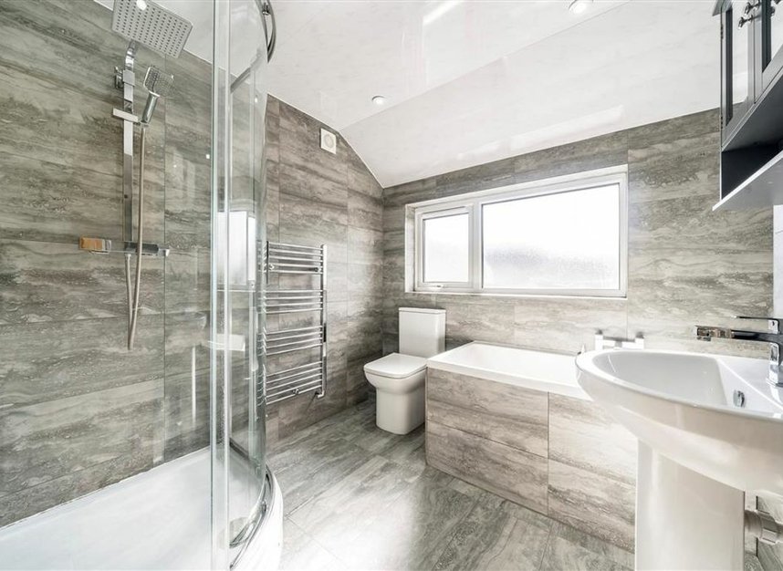 Properties let in Milborough Crescent - SE12 0RW view8