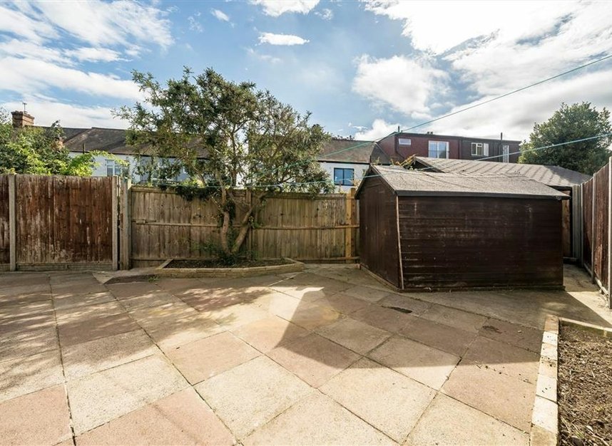 Properties let in Milborough Crescent - SE12 0RW view9