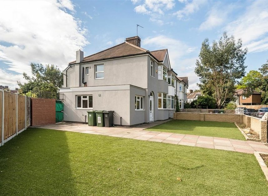 Properties let in Milborough Crescent - SE12 0RW view10