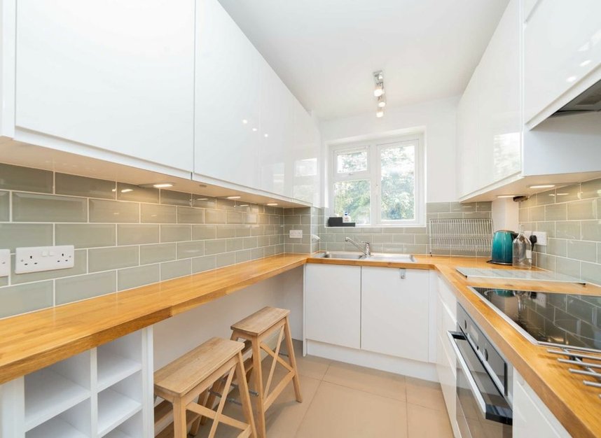 Properties let in Milson Road - W14 0LF view3