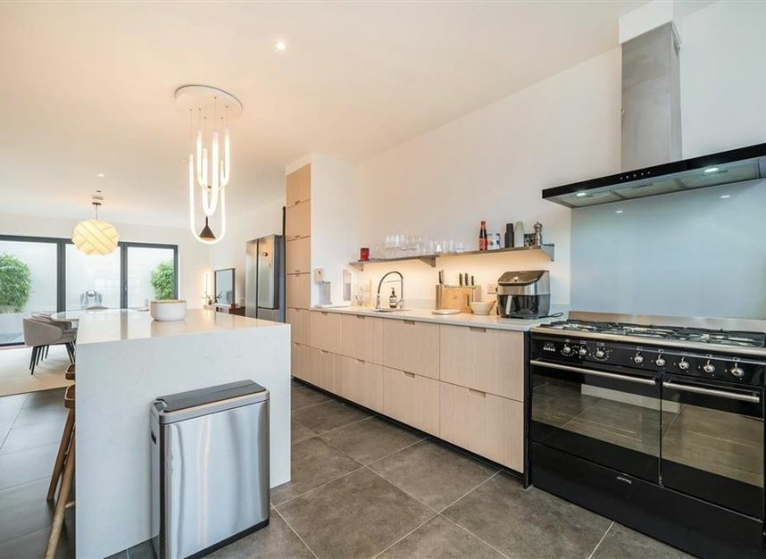 Properties to let in Mitre Mews - SE13 6FA view4