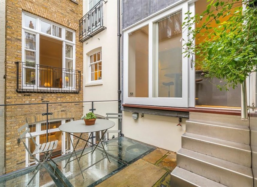 Properties to let in Montagu Square - W1H 2LA view9