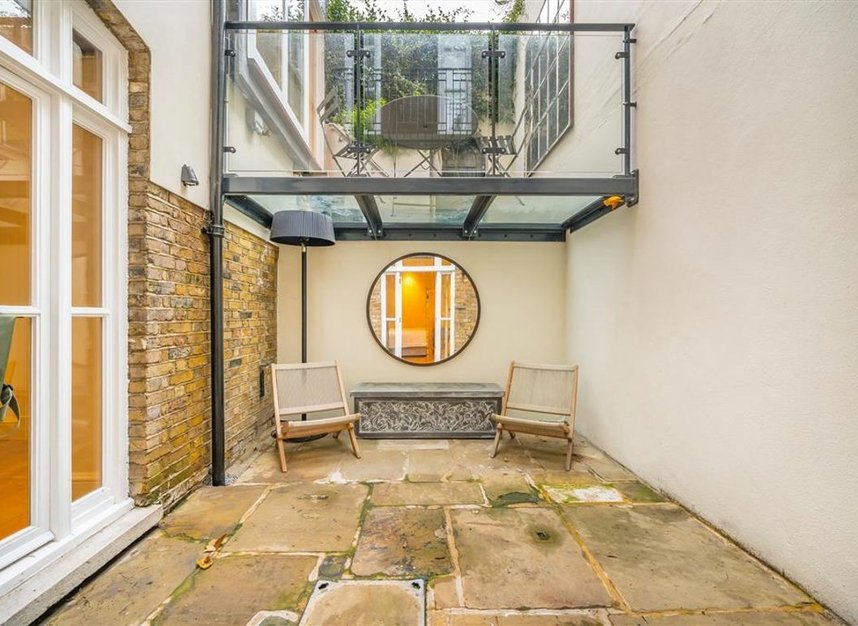 Properties to let in Montagu Square - W1H 2LA view10