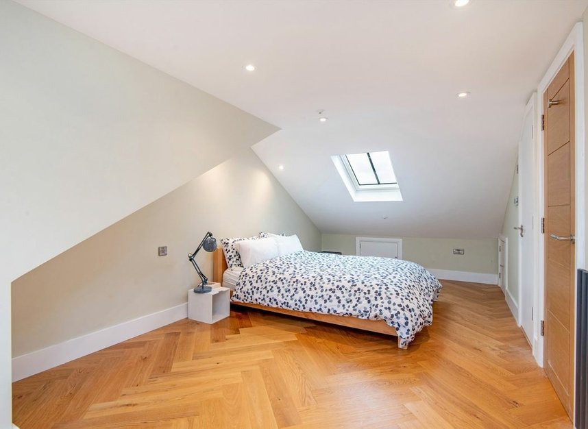 Properties let in Montague Road - E8 2HN view8