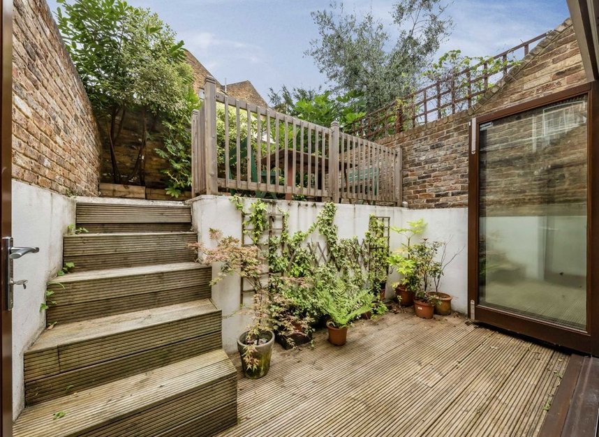 Properties to let in Mornington Crescent - NW1 7RB view8