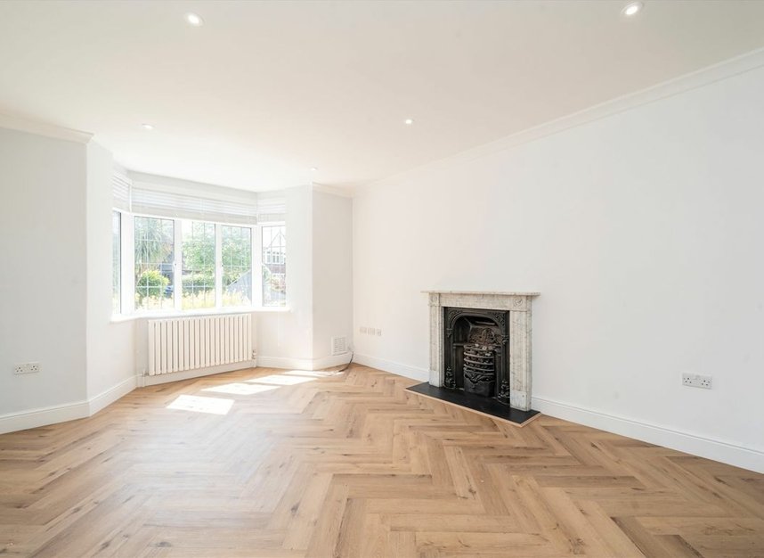 Properties let in Mount Avenue - W5 1PN view3