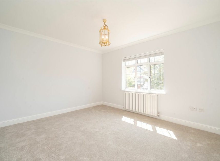 Properties let in Mount Avenue - W5 1PN view8