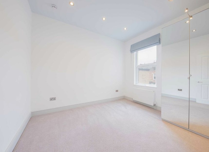 Properties let in Musard Road - W6 8NR view7