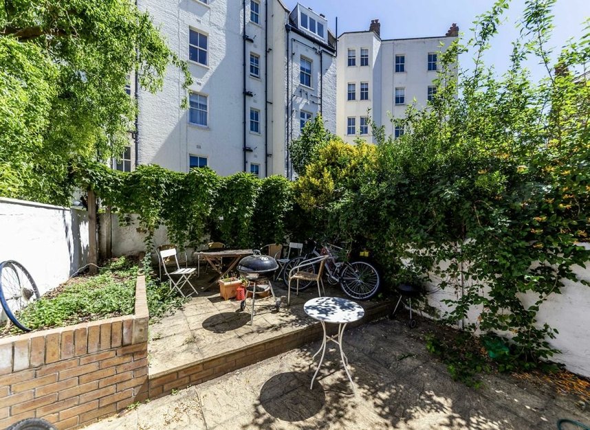 Properties let in Musard Road - W6 8NW view3