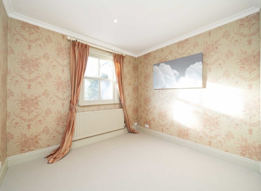 Properties let in Narbonne Avenue - SW4 9LQ view6