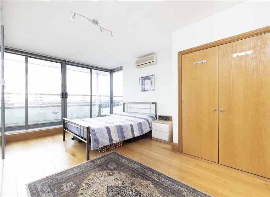 Properties to let in Narrow Street - E14 8DJ view4