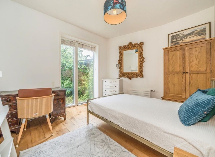 Properties to let in Narrowboat Avenue - TW8 8FD view6