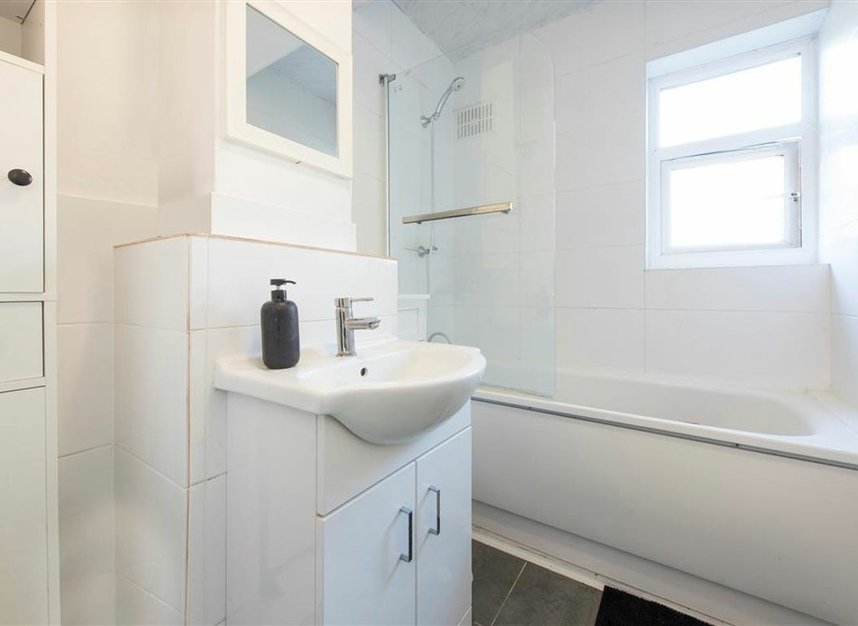 Properties let in New North Road - N1 7PL view5