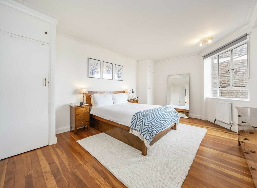 Properties let in Nightingale Lane - SW12 8AH view4